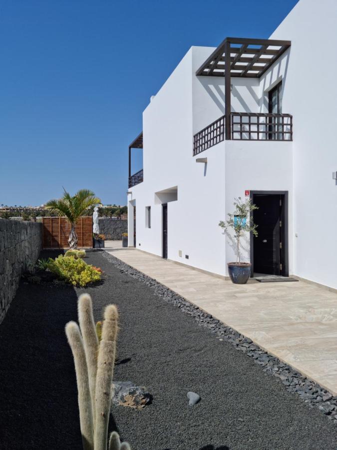 Casa Volcanes Costa Teguise Exterior photo